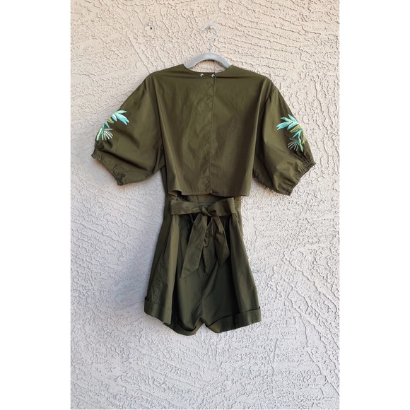 ZARA Army Green Puff Sleeve Blue Tropical Floral Embroidered Open Back Romper - Picture 9 of 12